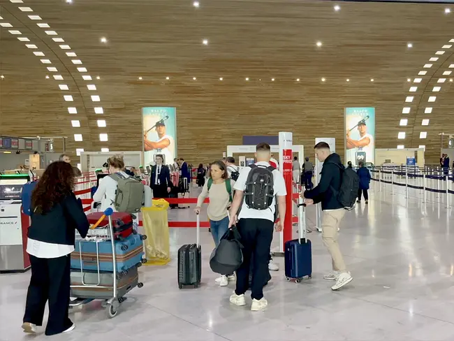 Air France Sky Priority Check-In at Paris CDG Airport