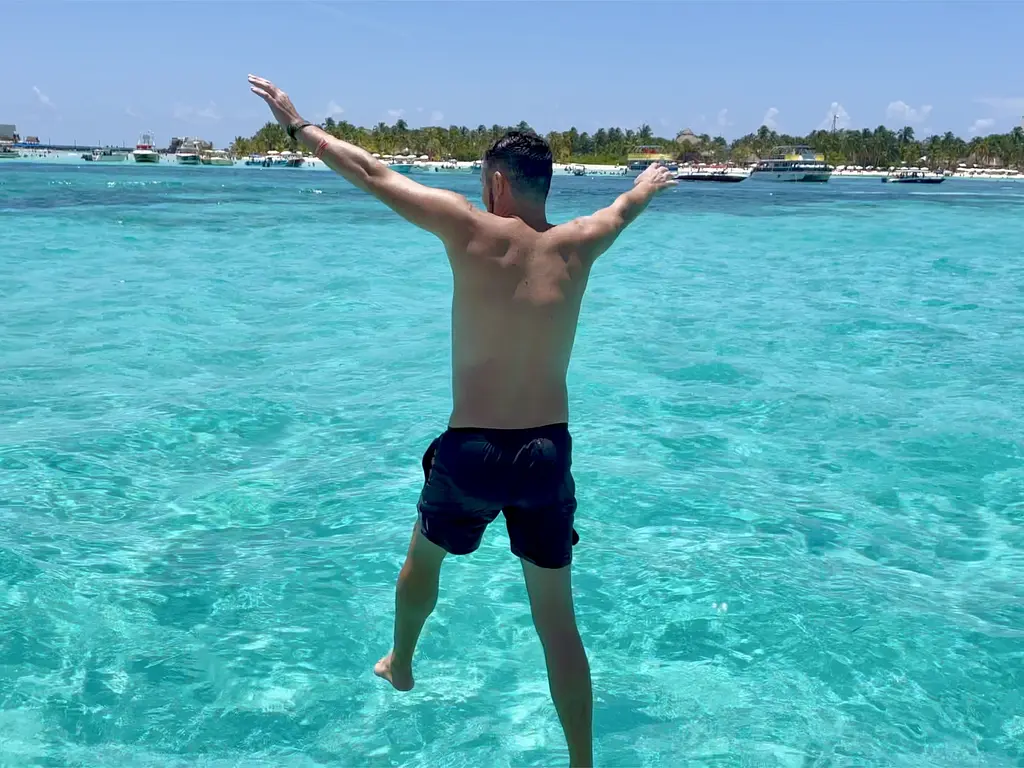 Two Gay Expats - Cancun, Quintana Roo, Mexico - Isla Mujeres Catamaran Diving - Trai