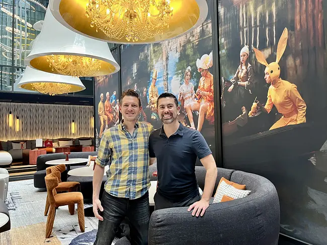 Andy & Trai in The Main Bar & Lounge at Andaz Hotel Amsterdam