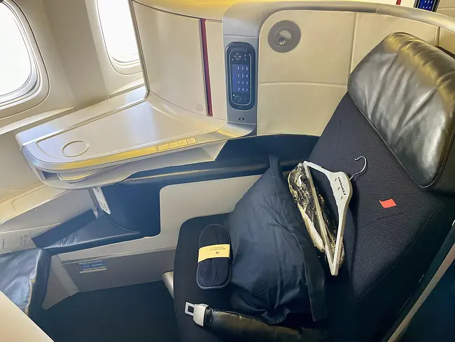 Business Class Lie-Flat Seat