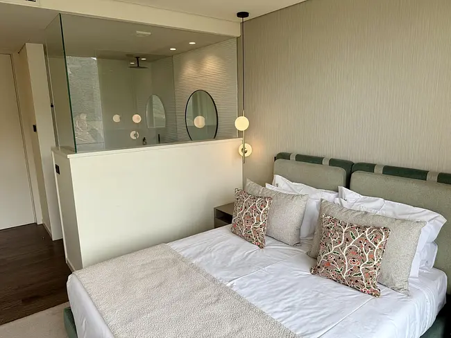 Modern Rooms at Quinta Vale de Lobos