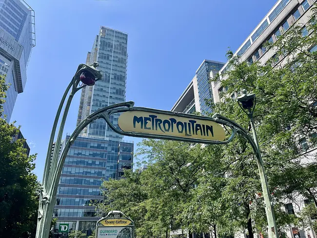 Metro Sign