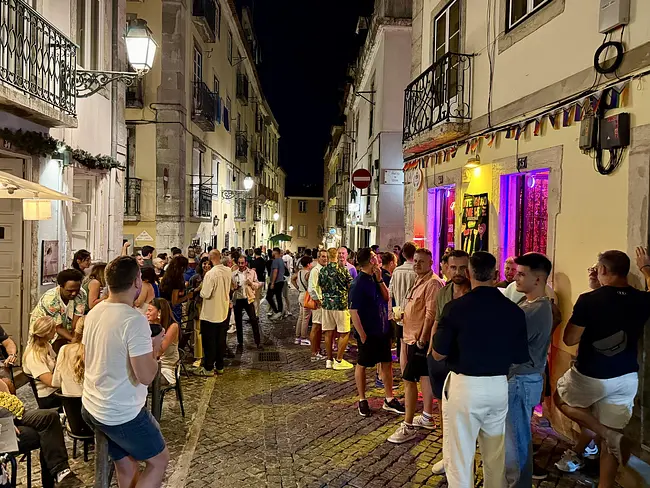 R. da Barroca Gay Street